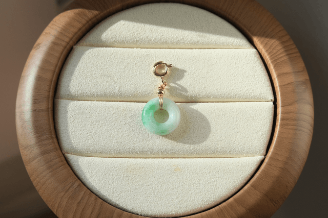 Pendentif Ping An Kou - Blanc vert pomme 