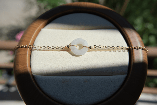 Bracelet cercle de jade blanc 