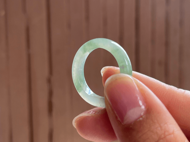 Bague en jade (54) - Eden 