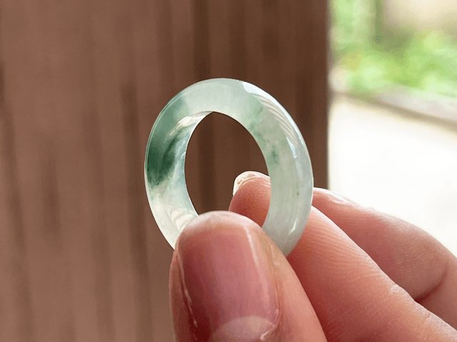 Bague en jade (54) - Verdoyante