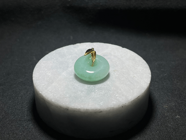 Pendentif Ping An Kou - Feuille dorée 