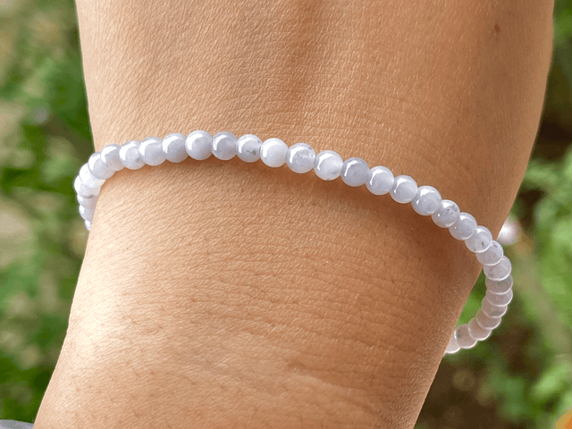 Bracelet perles de jade lavande (4mm) 