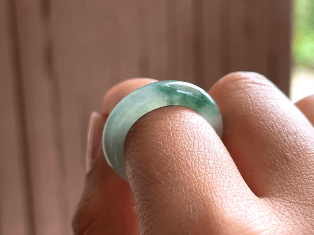Bague en jade (54) - Verdoyante