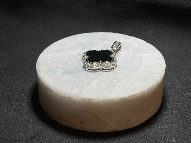 Pendentif Black Clover