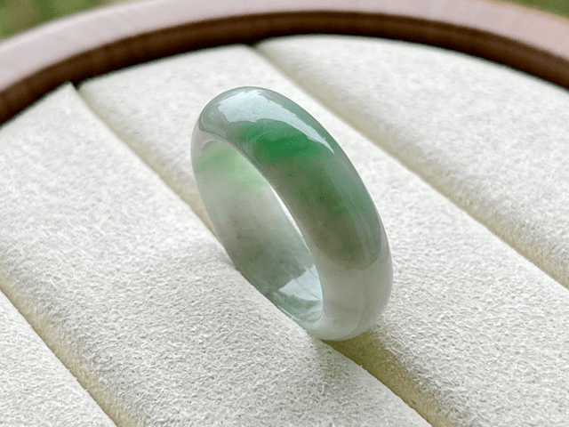 Bague en jade (55) - HS716