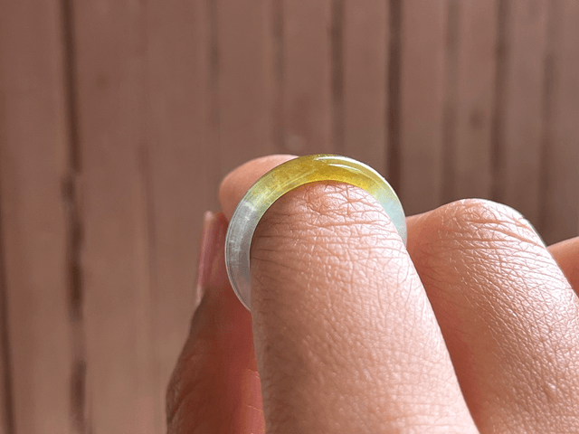 Bague en jade (52) - Ambre blanc 