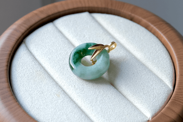 Pendentif Ping An Kou - Halo mousse en neige